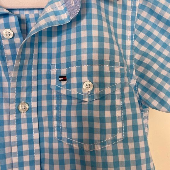 Boys Tommy Hilfiger Gingham Button Down Shirt - Picture 2 of 4